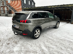 PEUGEOT 5008 Thumbnail 11