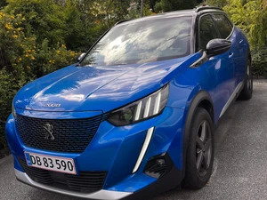PEUGEOT E-2008 Thumbnail 1