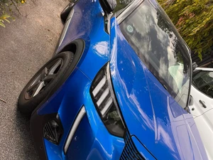 PEUGEOT E-2008 Thumbnail 3