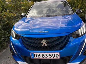 PEUGEOT E-2008 Thumbnail 2