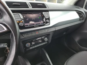 SKODA Fabia Thumbnail 3