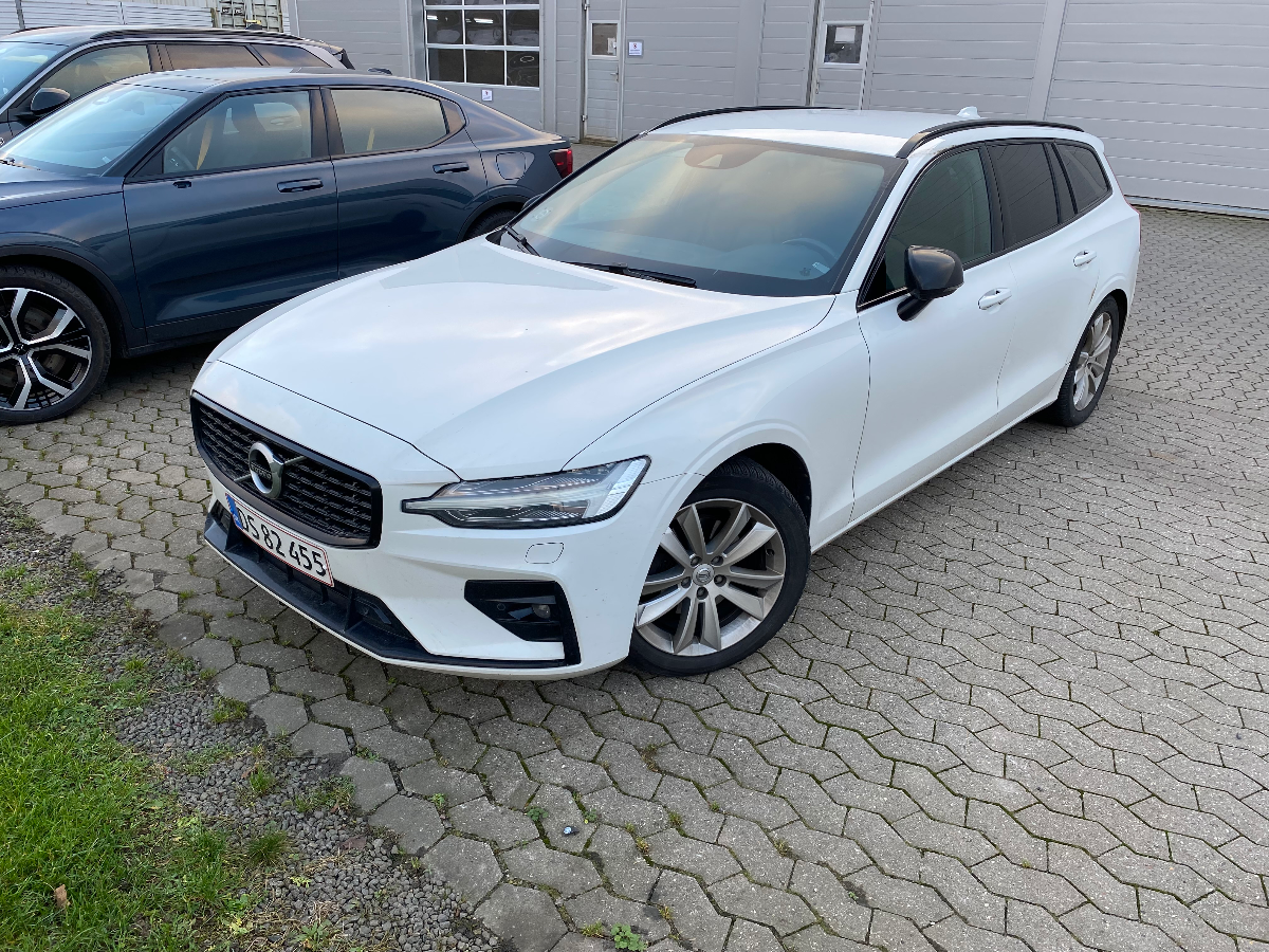 VOLVO V60 1