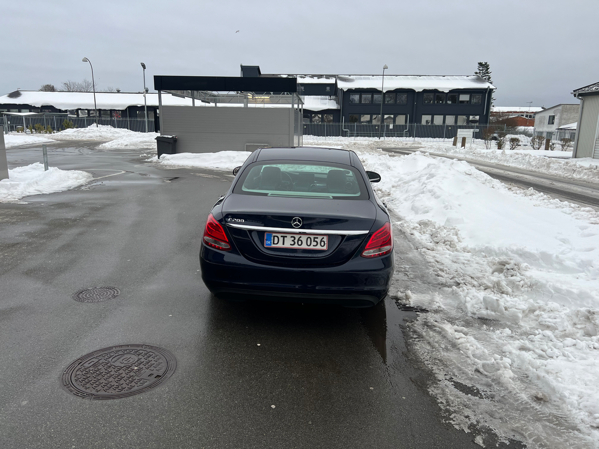 MERCEDES-BENZ C-Klasse 1