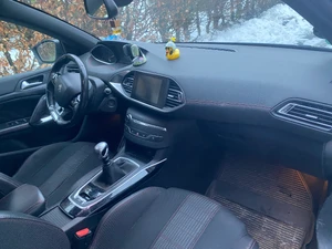 PEUGEOT 308 Thumbnail 6