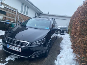 PEUGEOT 308 Thumbnail 1