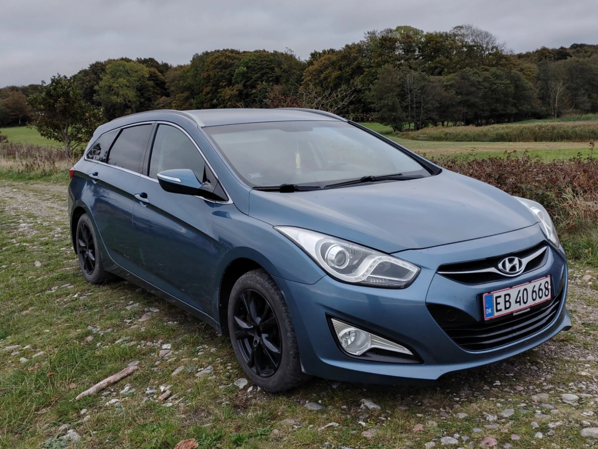 HYUNDAI I40
