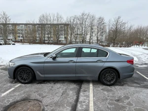 BMW 5-Serie Thumbnail 3
