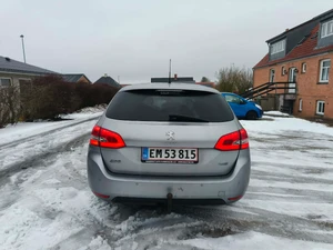 PEUGEOT 308 Thumbnail 2