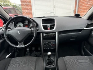 PEUGEOT 207 Thumbnail 6