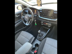 KIA Stonic Thumbnail 6