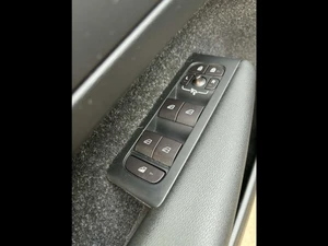 VOLVO Xc40 Thumbnail 10