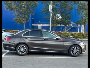 MERCEDES-BENZ C-Klasse Thumbnail 2