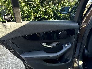 MERCEDES-BENZ C-Klasse Thumbnail 8