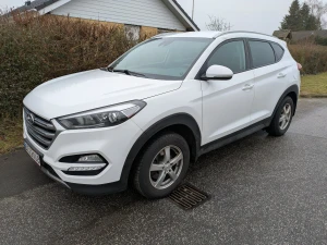 HYUNDAI Tucson Thumbnail 1