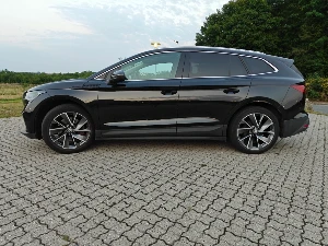 SKODA Enyaq 80 Thumbnail 3