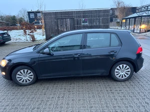 VOLKSWAGEN Golf Thumbnail 7