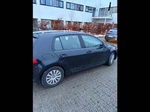 VOLKSWAGEN Golf Thumbnail 4