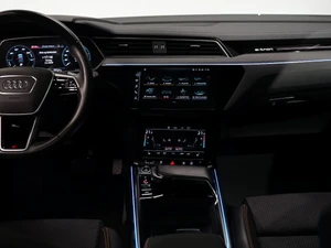 AUDI E-Tron 55 Thumbnail 3