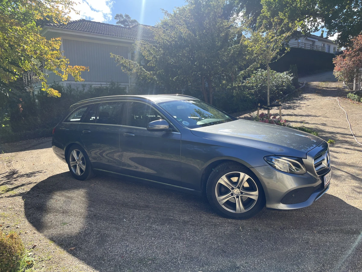 MERCEDES-BENZ E-Klasse