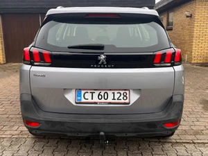 PEUGEOT 5008 Thumbnail 2