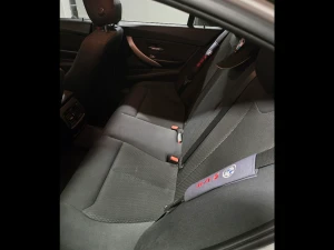 BMW 3-Serie Thumbnail 12