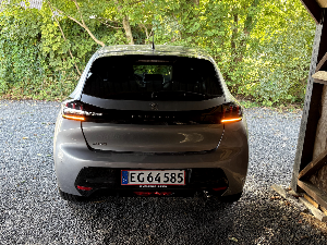 PEUGEOT 208 Thumbnail 8