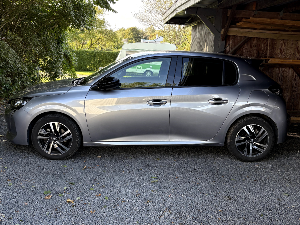 PEUGEOT 208 Thumbnail 9