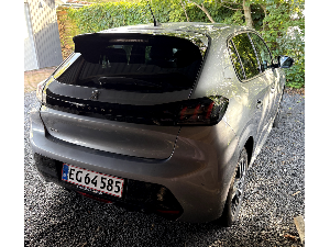 PEUGEOT 208 Thumbnail 5
