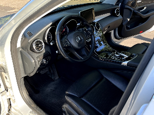 MERCEDES-BENZ C-Klasse Thumbnail 3