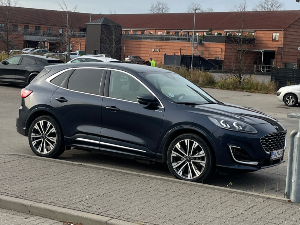 FORD Kuga Thumbnail 1