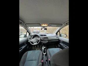 TOYOTA Yaris Thumbnail 2