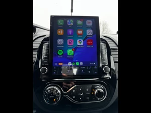 RENAULT Captur Thumbnail 3