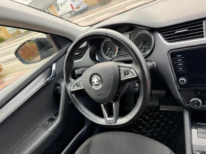 SKODA Octavia Thumbnail 7