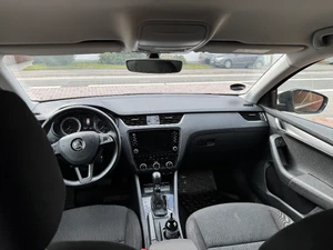 SKODA Octavia Thumbnail 5