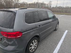 VOLKSWAGEN Touran Thumbnail 2