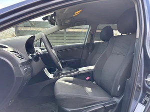 TOYOTA Avensis Stw Thumbnail 9