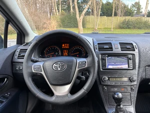 TOYOTA Avensis Stw Thumbnail 11