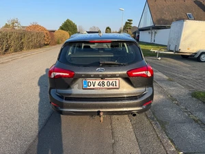 FORD Focus Thumbnail 4