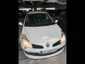 RENAULT Clio Thumbnail 1