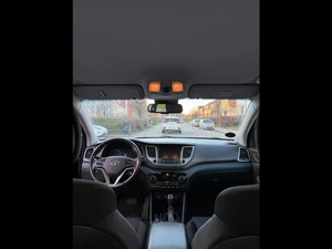 HYUNDAI Tucson Thumbnail 12