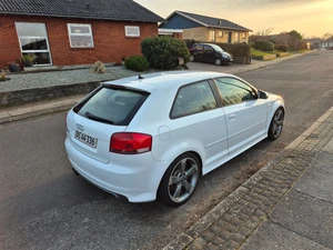 AUDI S3 Thumbnail 2