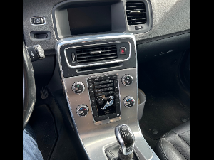 VOLVO V60 Thumbnail 4