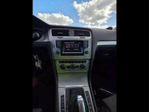 VOLKSWAGEN Golf Thumbnail 6