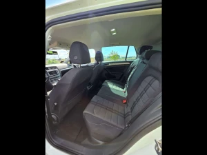 VOLKSWAGEN Golf Thumbnail 12