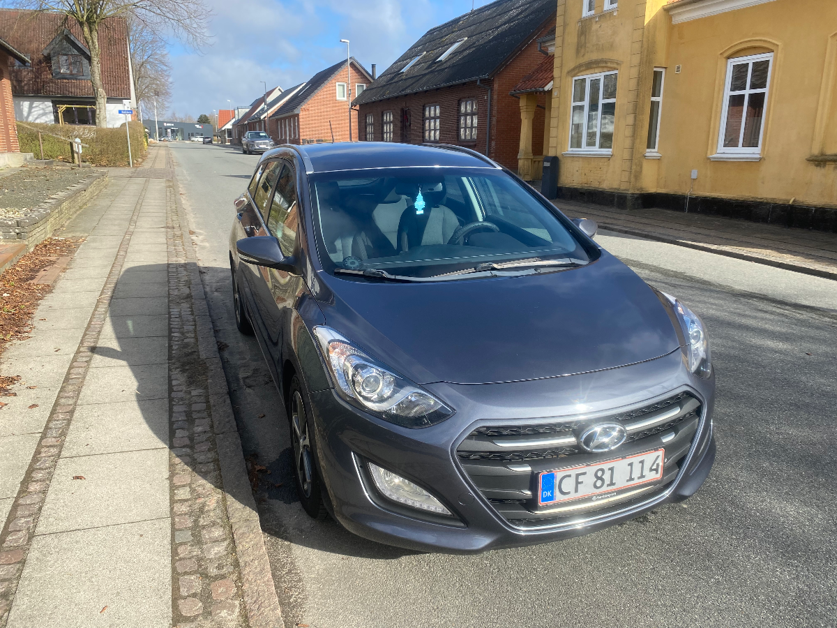 HYUNDAI I 30