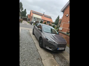 FORD Focus Thumbnail 1