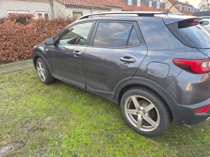 KIA Stonic Thumbnail 3