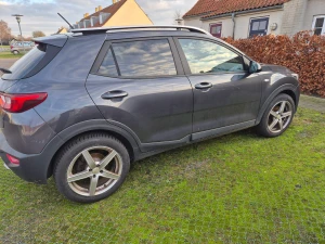 KIA Stonic Thumbnail 2