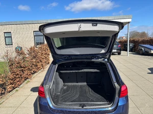 BMW 3-Serie Thumbnail 9