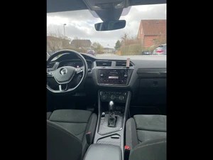 VOLKSWAGEN Tiguan Thumbnail 11